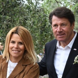 Exclusif - Christian Estrosi, le maire de Nice, et sa femme Laura Tenoudji avec leur fille Bianca - Christian Estrosi (le maire de Nice) et sa femme Laura Tenoudji ont fêté en famille le 1er mai dans les jardins de Cimiez pour la Fête des Mai à Nice, le 1er mai 2018. © Bruno Bebert/Bestimage