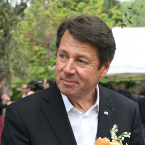 Exclusif - Christian Estrosi, le maire de Nice - Christian Estrosi (le maire de Nice) et sa femme Laura Tenoudji ont fêté en famille le 1er mai dans les jardins de Cimiez pour la Fête des Mai à Nice, le 1er mai 2018. © Bruno Bebert/Bestimage