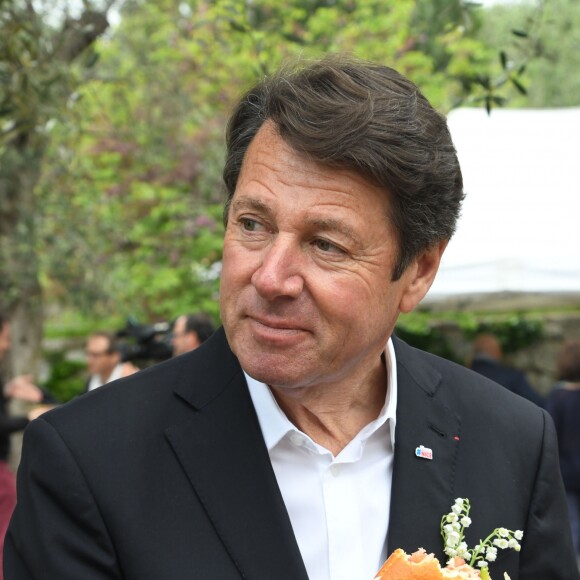 Exclusif - Christian Estrosi, le maire de Nice - Christian Estrosi (le maire de Nice) et sa femme Laura Tenoudji ont fêté en famille le 1er mai dans les jardins de Cimiez pour la Fête des Mai à Nice, le 1er mai 2018. © Bruno Bebert/Bestimage