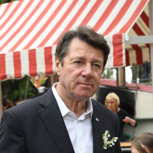 Exclusif - Christian Estrosi, le maire de Nice - Christian Estrosi (le maire de Nice) et sa femme Laura Tenoudji ont fêté en famille le 1er mai dans les jardins de Cimiez pour la Fête des Mai à Nice, le 1er mai 2018. © Bruno Bebert/Bestimage