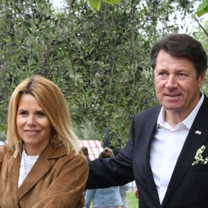 Exclusif - Christian Estrosi, le maire de Nice, et sa femme Laura Tenoudji avec leur fille Bianca - Christian Estrosi (le maire de Nice) et sa femme Laura Tenoudji ont fêté en famille le 1er mai dans les jardins de Cimiez pour la Fête des Mai à Nice, le 1er mai 2018. © Bruno Bebert/Bestimage