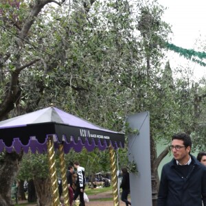 Exclusif - Christian Estrosi, le maire de Nice, et sa femme Laura Tenoudji avec leur fille Bianca - Christian Estrosi (le maire de Nice) et sa femme Laura Tenoudji ont fêté en famille le 1er mai dans les jardins de Cimiez pour la Fête des Mai à Nice, le 1er mai 2018. © Bruno Bebert/Bestimage