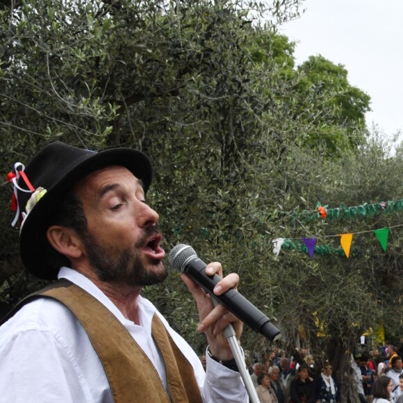 Exclusif - Ambiance - Christian Estrosi (le maire de Nice) et sa femme Laura Tenoudji ont fêté en famille le 1er mai dans les jardins de Cimiez pour la Fête des Mai à Nice, le 1er mai 2018. © Bruno Bebert/Bestimage