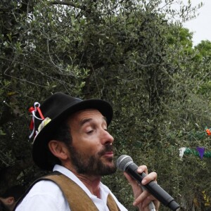 Exclusif - Ambiance - Christian Estrosi (le maire de Nice) et sa femme Laura Tenoudji ont fêté en famille le 1er mai dans les jardins de Cimiez pour la Fête des Mai à Nice, le 1er mai 2018. © Bruno Bebert/Bestimage