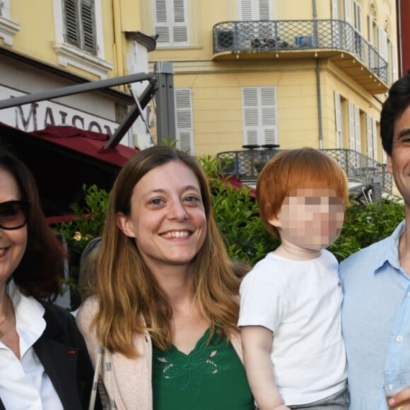 Exclusif - Denise Fabre et son mari Francis Vandenhende en compagnie de leur fille Elodie et son mari Dan Mc Name, pendant la 2ème édition du "Prix littéraire de la Petite Maison" à Nice, France, le 5 mai 2018. N.Rubi a décidé de créer "Le Prix de la Petite Maison" qui vise à récompenser un auteur pour un roman paru dans l'année. Le jury, présidé par P.Besson, a décerné le Prix de la Petite Maison 2018, au roman "Centre" de P.Sollers. © Bruno Bebert/Bestimage
