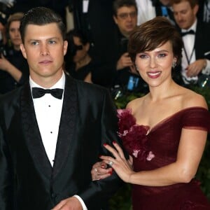 Scarlett Johansson et son compagnon Colin Jost au Met Gala à New York, le 7 mai 2018  © Sonia Moskowitz/Globe Photos via Zuma/Bestimage