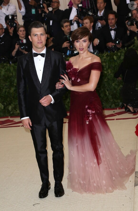 Scarlett Johansson et son compagnon Colin Jost au Met Gala à New York, le 7 mai 2018 Sonia Moskowitz/Globe Photos via Zuma/Bestimage