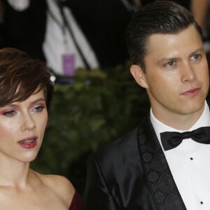 Scarlett Johansson et son compagnon Colin Jost au Met Gala à New York, le 7 mai 2018 © Charles Guerin / Bestimage