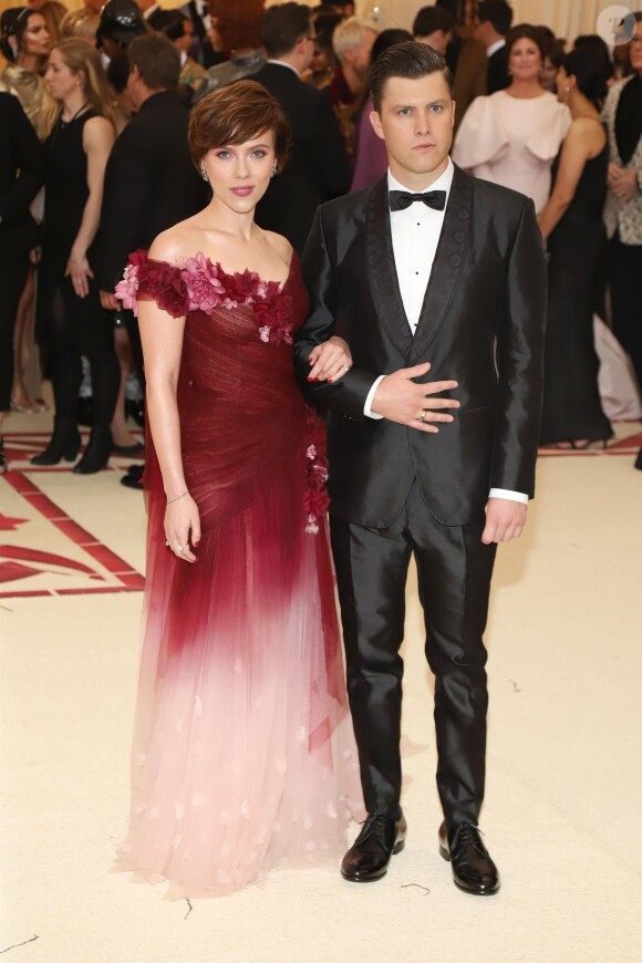 Scarlett Johansson et son compagnon Colin Jost au Met Gala à New York, le 7 mai 2018