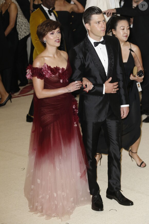 Scarlett Johansson et son compagnon Colin Jost au Met Gala à New York, le 7 mai 2018  © Charles Guerin / Bestimage
