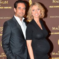 Sylvie Tellier très enceinte : Ventre rond, elle irradie à Cannes avec son mari