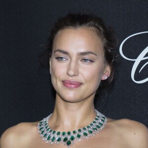 Irina Shayk au photocall de la soirée "Chopard Secret Night" au Château de la Croix des Gardes lors du 71ème Festival International du Film de Cannes, le 11 mai 2018. © Jacovides-Borde-Moreau/Bestimage