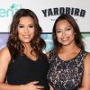 Eva Longoria, enceinte, avec Lina Peralta lors d'une soirée caritative pour la Global Gift Foundation USA au Yardbird Southern Table & Bar à Los Angeles, le 10 mai 2018