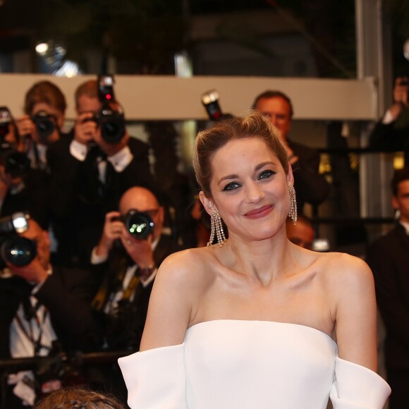 Ayline Aksoy-Etaix, Marion Cotillard - Montée des marches du film « Gueule d'Ange » lors du 71ème Festival International du Film de Cannes. Le 12 mai 2018 © Borde-Jacovides-Moreau/Bestimage