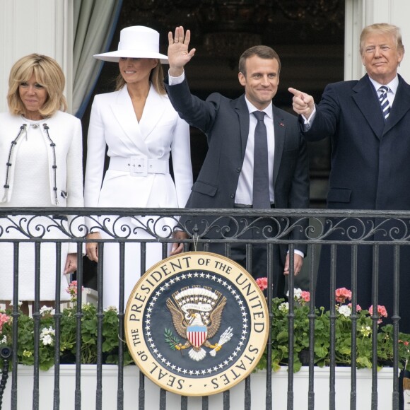 Le président américain Donald Trump, sa femme la Première Dame Melania Trump, le président de la République française Emmanuel Macron et sa femme la Première Dame Brigitte Macron (Trogneux) - Le couple présidentiel américain accueille le couple présidentiel français à la Maison Blanche à Washington, The District, Etats-Unis, le 24 avril 2018.