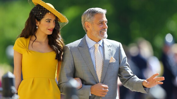Amal Clooney au mariage royal : Divine en jaune au bras d'un certain George...