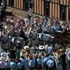 Image de la procession en landau du prince Harry et de Meghan Markle à travers Windsor le 19 mai 2018 après leur mariage en la chapelle St George.