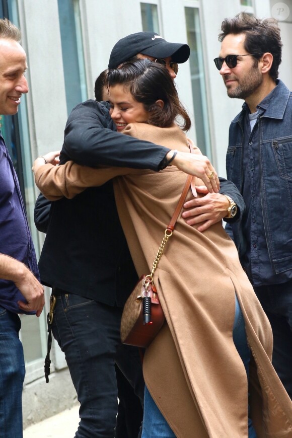 Selena Gomez, Paul Rudd, Justin Theroux - Exclusif - Selena Gomez retrouve ses amis pour aller voir la pièce 'Harry Clarke' à West Village à New York le 6 mai 2018