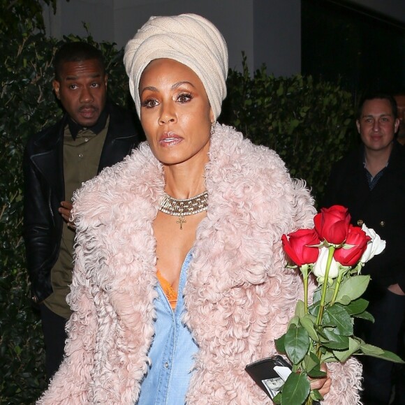 Jada Pinkett Smith est allée diner avec sa mère Adrienne Banfield-Jones au restaurant Mastro à Beverly Hills. Le 25 février 2018.