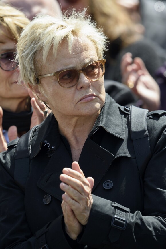 Muriel Robin - Obsèques de Maurane en l'église Notre-Dame des Grâces à Woluwe-Saint-Pierre en Belgique le 17 mai 2018.
