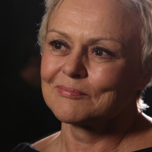 Exclusif - Muriel Robin - Backstage - 12e cérémonie des Globes de Cristal au Lido à Paris, le 12 février 2018. © Rachid Bellak / Pool / Bestimage