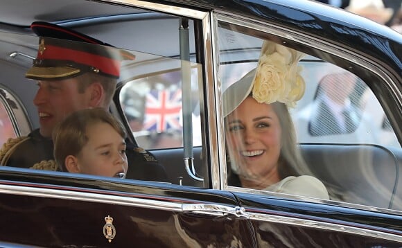 Le prince George de Cambridge, Le prince William, duc de Cambridge, et Catherine (Kate) Middleton, duchesse de Cambridge - Les invités à la sortie de la chapelle St. George au château de Windsor, Royaume Uni, le 19 mai 2018.