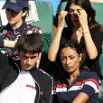 Leïla Kaddour et son compagnon Pierre Guénard (Radio Elvis) dans les tribunes des internationaux de Roland-Garros, à Paris, le 30 mai 2018. © Cyril Moreau - Dominique Jacovides/Bestimage