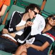 Leïla Kaddour et son compagnon Pierre Guénard (Radio Elvis) dans les tribunes des internationaux de Roland-Garros, à Paris, le 30 mai 2018. © Cyril Moreau - Dominique Jacovides/Bestimage