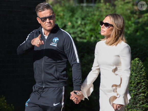 Robbie Williams et sa femme - Réception au 10 Downing Street, pour parler du match caritatif Soccer Aid for Unicef, à Londres, le 6 juin 2018.