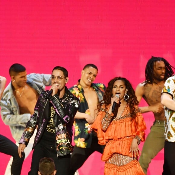 Exclusif - Carolina et Lartiste - Enregistrement de l'émission "La chanson de l'année" dans les arènes de Nîmes, diffusée en direct sur TF1 le 8 juin © Bruno Bebert / Bestimage