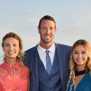 Exclusif - Alexandra Lamy avec Alain Bernard et sa compagne Faustine - 6e gala annuel de l'unité d'Antibes Juan les Pins, Vallauris, Golfe Juan, de la Croix Rouge française dans le cadre du prestigieux hôtel Eden Roc au Cap d'Antibes, le 2 juin 2018. © Bruno Bebert/Bestimage