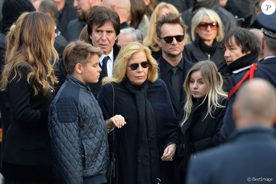 Cameron Smet Hallyday