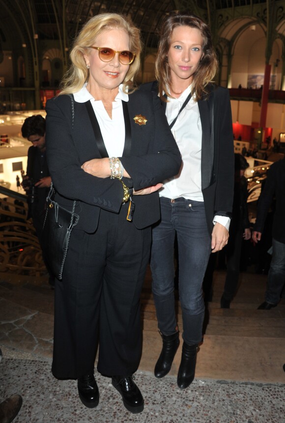 Sylvie Vartan et Laura Smet - Soiree d'inauguration de la FIAC 2013 (Foire Internationale d'Art Contemporain) au Grand Palais a Paris le 23 octobre 2013.