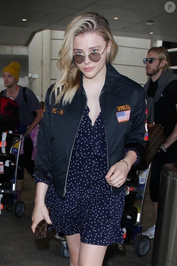 Exclusif - Chloe Moretz va prendre un avion à l'aéroport de Los Angeles le 20 mai 2018.