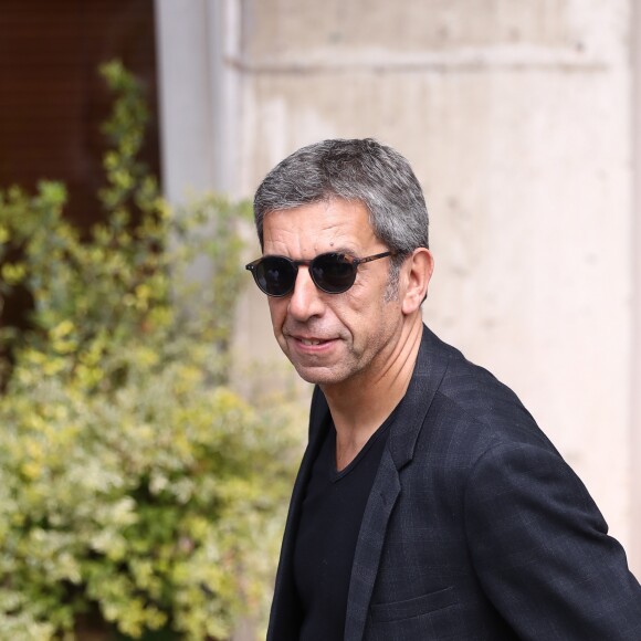 Michel Cymes au village lors des internationaux de France de Roland Garros à Paris, le 3 juin 2017. © Dominique Jacovides - Cyril Moreau/ Bestimage