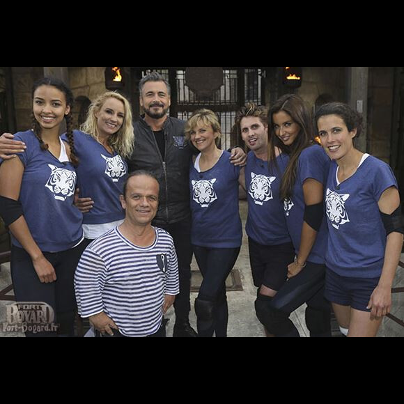 Elle comptait donc sur Clémence Castel, Benoît Dubois, Malika Ménard , Valérie Maurice, Flora Coquerel et Elodie Gossuin avec Olivier Minne et Passe-Partout sur le tournage de "Fort Boyard" - mai 2018