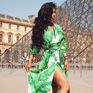 Ayem Nour sensuelle au Musée du Louvre - juin 2018, Instagram