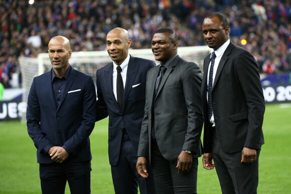 Zinédine Zidane, Thierry Henry, Marcel Desailly, Patrick Vieira - Hommage des anciens bleus vainqueurs de la coupe du monde 1998 au match amical France - Brésil au Stade de France à Saint-Denis le 26 mars 2015.