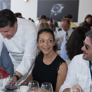 Exclusif - Le chef Frédéric Vardon a fait un dessert spécial pour célébrer l'anniversaire de mariage de Franck Leboeuf et sa femme Chrislaure qui se sont unis en juillet 2013. Longines Paris Eiffel Jumping au Champ de Mars à Paris le 6 juillet 2018. © Borde / Veeren / Bestimage