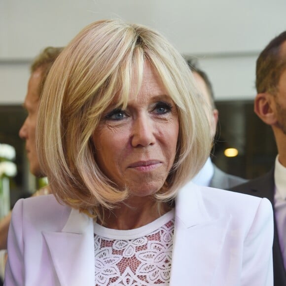 Brigitte Macron et son directeur de cabinet Pierre-Olivier Costa - La Première Dame française assiste au lancement de la fondation Femmes@Numérique pour rééquilibrer la répartition hommes-femmes dans les entreprises des nouvelles technologies à la cité des sciences et de l'industrie à Paris, France, le 27 juin 2018. La Première Dame est venue à la réception et a rencontré plusieurs associations dont elle a salué les "belles initiatives". © Giancarlo Gorassini/Bestimage