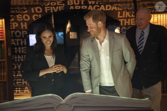 Le prince Harry, duc de Sussex et sa femme Meghan Markle, duchesse de Sussex visitent le musée de l'émigration à Dublin en Irlande le 11 juillet 2018