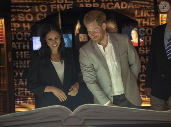 Le prince Harry, duc de Sussex et sa femme Meghan Markle, duchesse de Sussex visitent le musée de l'émigration à Dublin en Irlande le 11 juillet 2018