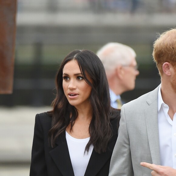 Le prince Harry, duc de Sussex et sa femme Meghan Markle, duchesse de Sussex arrivent au musée de l'émigration EPIC à Dublin le 11 juillet 2018