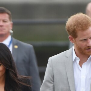 Le prince Harry, duc de Sussex et sa femme Meghan Markle, duchesse de Sussex arrivent au musée de l'émigration EPIC à Dublin le 11 juillet 2018