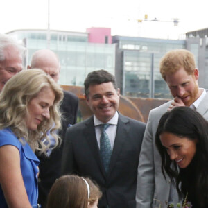 Le prince Harry, duc de Sussex et sa femme Meghan Markle, duchesse de Sussex arrivent au musée de l'émigration EPIC à Dublin le 11 juillet 2018