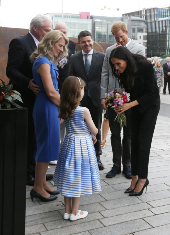 Le prince Harry, duc de Sussex et sa femme Meghan Markle, duchesse de Sussex arrivent au musée de l'émigration EPIC à Dublin le 11 juillet 2018