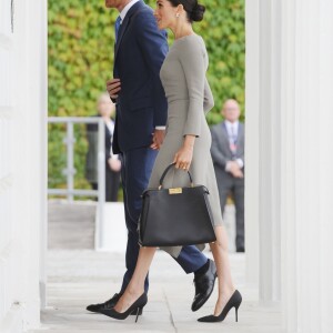 Le prince Harry, duc de Sussex et sa femme Meghan Markle, duchesse de Sussex ont rencontré le président Irlandais M. D. Higgins à Dublin, le 11 juillet 2018.