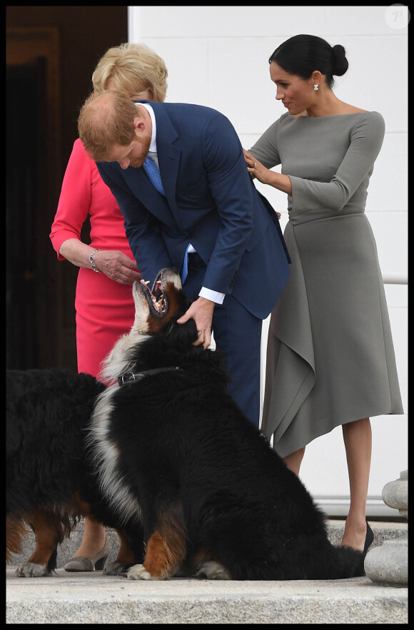 Le prince Harry, duc de Sussex et sa femme Meghan Markle, duchesse de Sussex rencontrent le président Irlandais Michael D. Higgins et sa femme Sabina Coyne à Dublin le 11 juillet 2018
