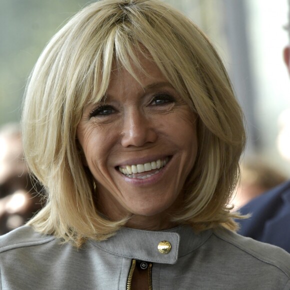 La première dame Brigitte Macron - La Premiere Dame, Brigitte Macron lors de la visite des conjoints des chefs d'Etats, au Musée de l'Afrique à Bruxelles le 12 juillet 2018