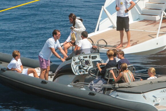 La famille du prince Pavlos et de la princesse Marie-Chantal de Grèce en vacances en Grèce le 26 juillet 2018, à Mykonos.